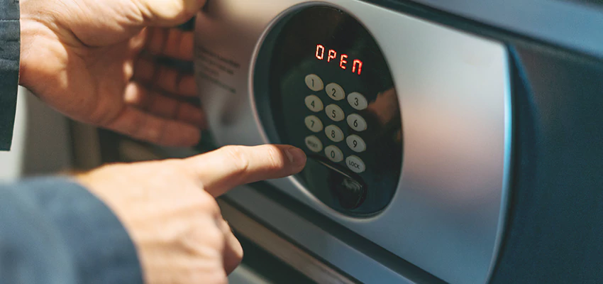 Cash Safe Openers in Hialeah, Florida