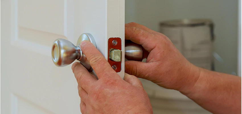 AAA Locksmiths For lock Replacement in Hialeah, Florida