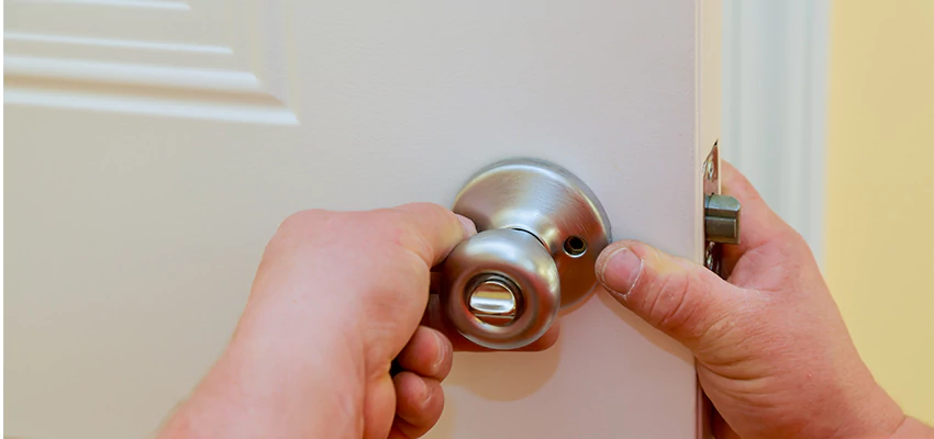 After-hours Locksmith For Lock And Key Installation in Hialeah, FL